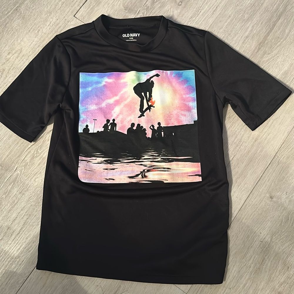 Old navy swim rash guard size 8